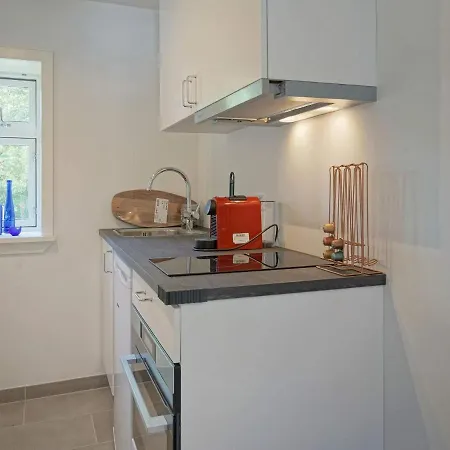 4 Star Holiday Home In R Nne Апартаменты